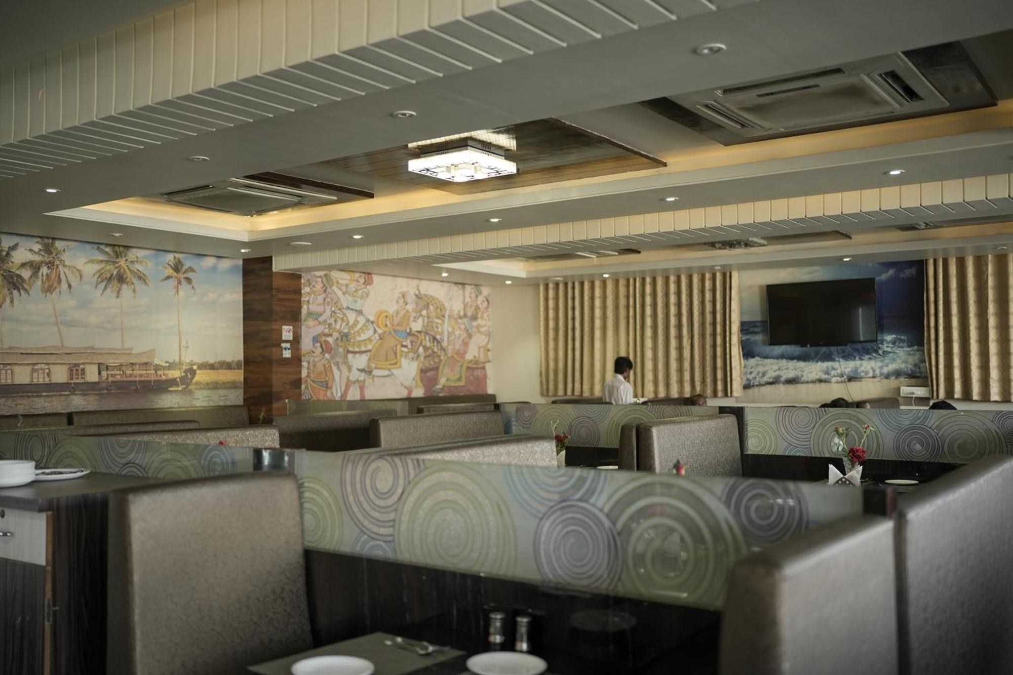 Atharva Hotel Kalaburagi Exterior photo